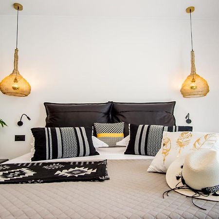 A & B Minimal Suite Ιι With Sea View In Argostoli Exterior photo