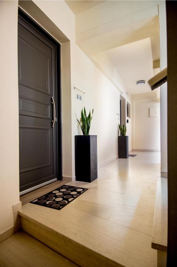 A & B Minimal Suite Ιι With Sea View In Argostoli Exterior photo