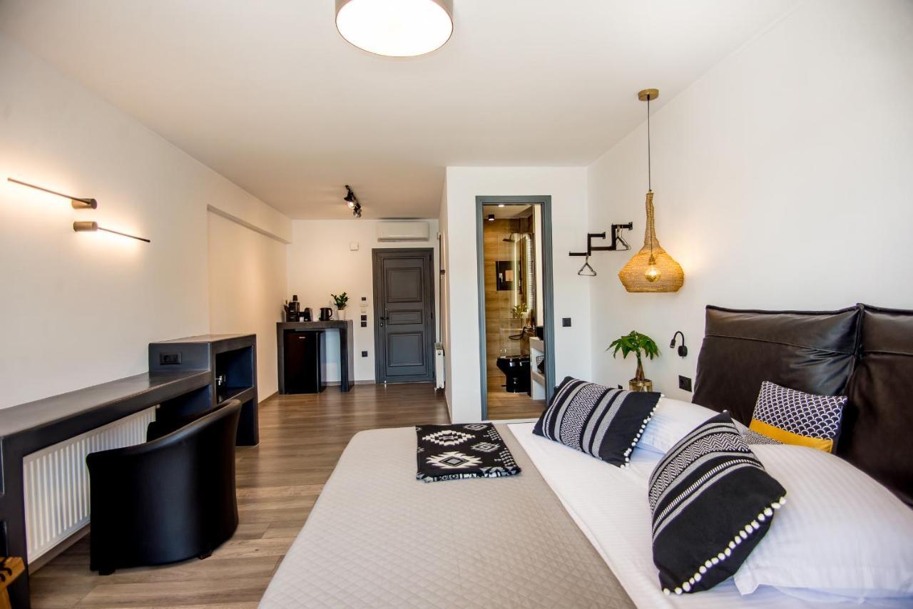 A & B Minimal Suite Ιι With Sea View In Argostoli Exterior photo