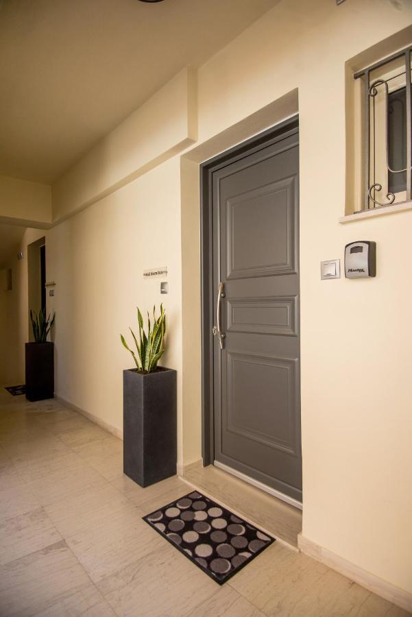 A & B Minimal Suite Ιι With Sea View In Argostoli Exterior photo