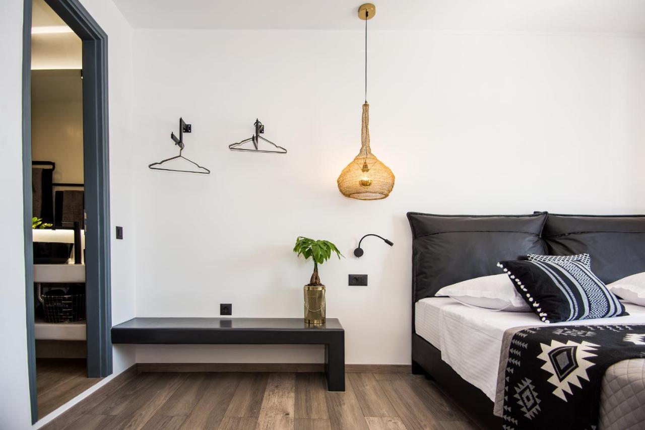 A & B Minimal Suite Ιι With Sea View In Argostoli Exterior photo
