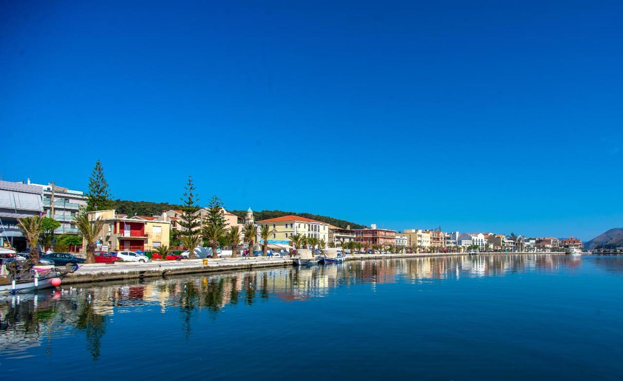 A & B Minimal Suite Ιι With Sea View In Argostoli Exterior photo