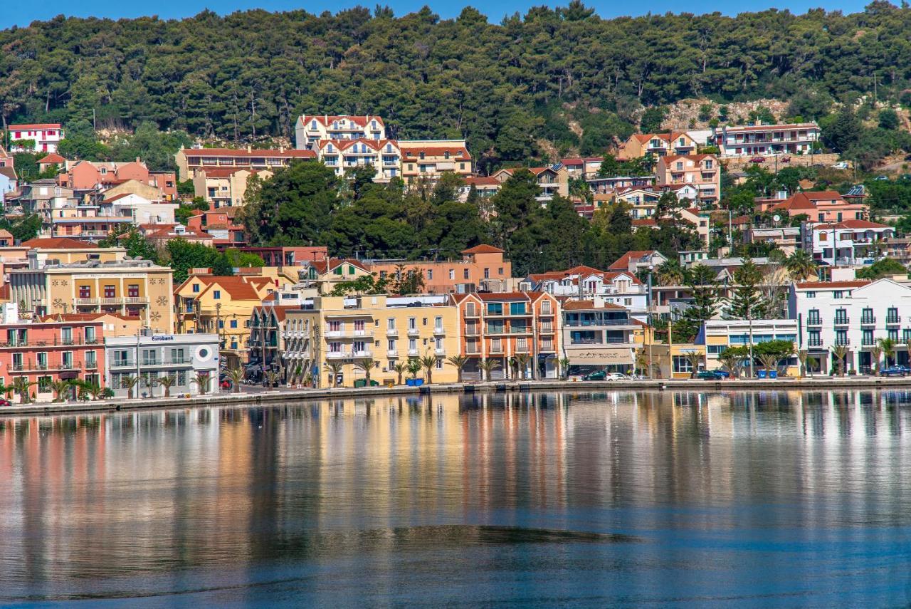 A & B Minimal Suite Ιι With Sea View In Argostoli Exterior photo